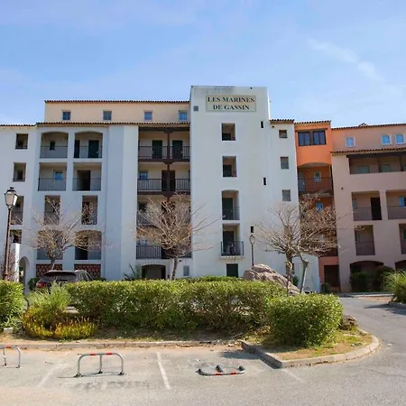 Le Ptit Olivier Piscine - * ガッサン